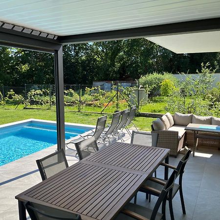 Holiday House Oljka Kobdilj 外观 照片