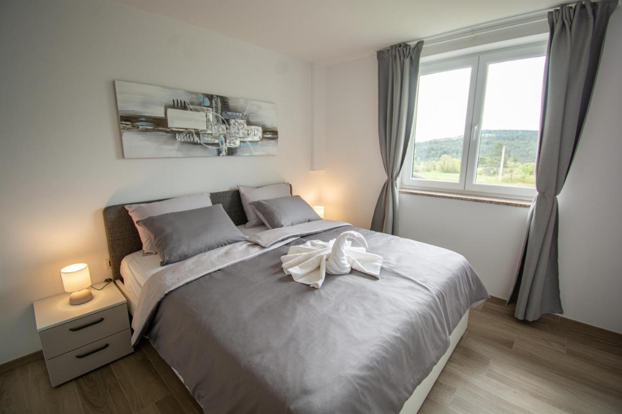 Holiday House Oljka Kobdilj 外观 照片